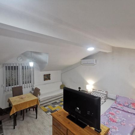 White Apartment Sarajevo - Free Parking Exterior foto